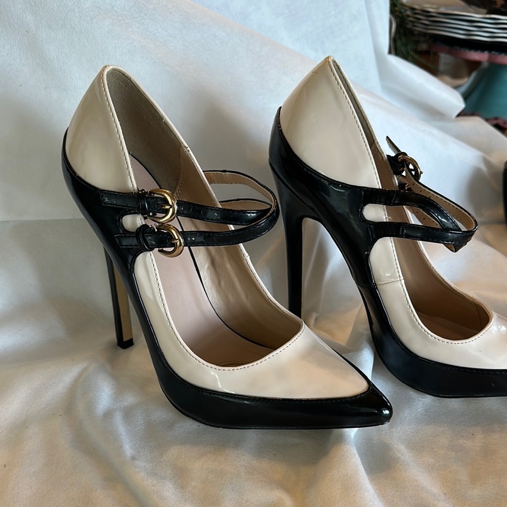Signature Black and Cream Mary Jane Heels - Picture 2 of 10